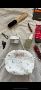 Berry toiletry bag