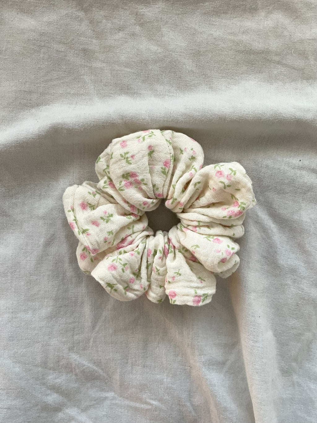 Rosie scrunchie