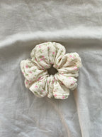 Rosie scrunchie