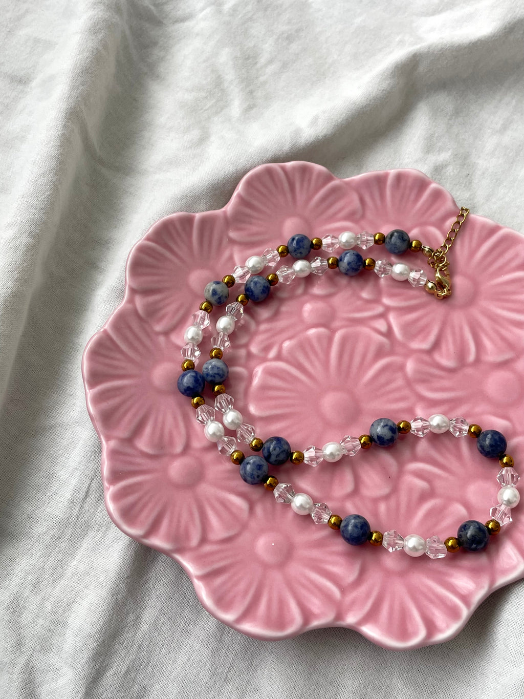 Petal necklace