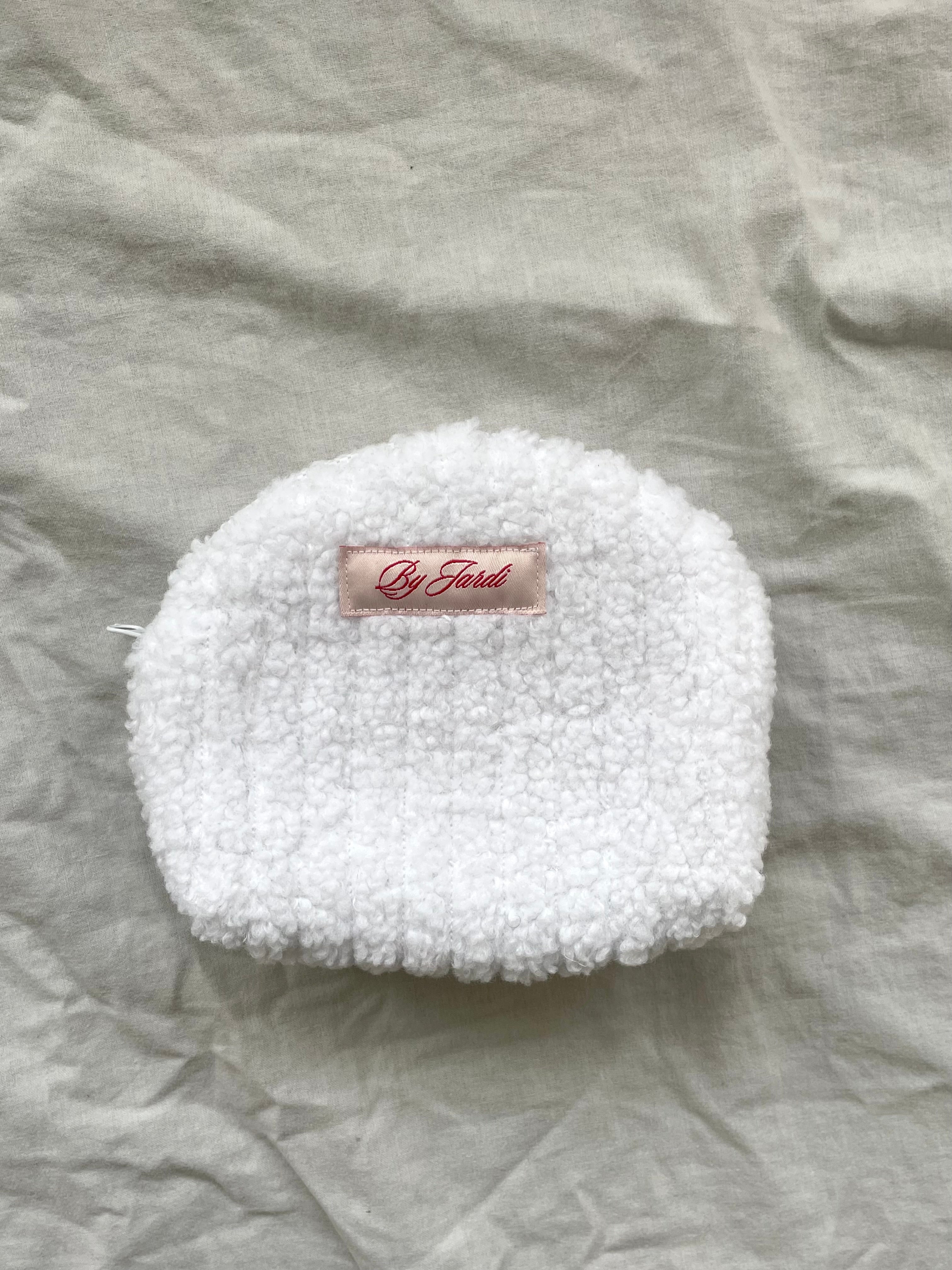 Mochi toiletry bag