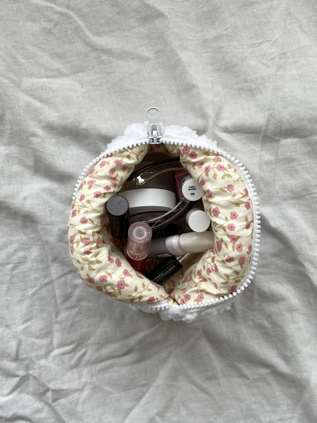 Mochi toiletry bag